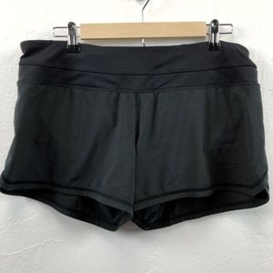 Lululemon Athletica Groovy Short in Black Size 10